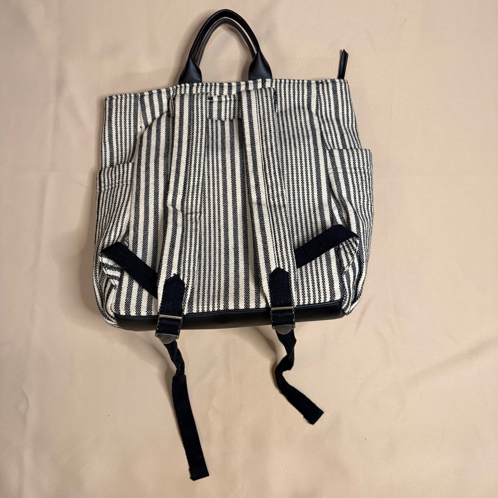 Universal Thread Backpack - image 2